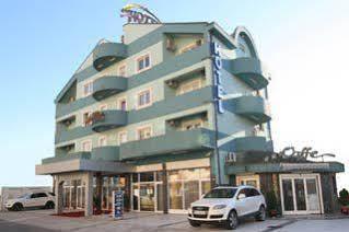Hotel Kosta'S Podgorica Buitenkant foto