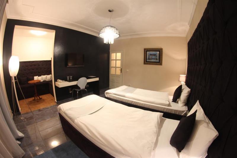 Hotel Kosta'S Podgorica Buitenkant foto